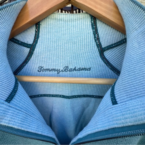 Tommy Bahama Reversible 1/4 Zip Sweatshirt Resort Vacation Lounge Beach Casual - Picture 2 of 16